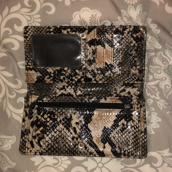 Snakeskin wallet - Picture 2 of 2